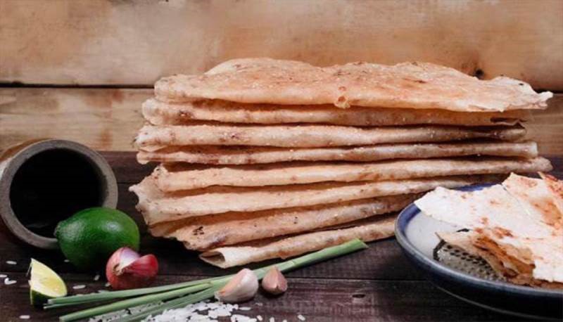 Bánh tráng chấm mắm ruốc thơm ngon đặc biệt tại Phan Thiết